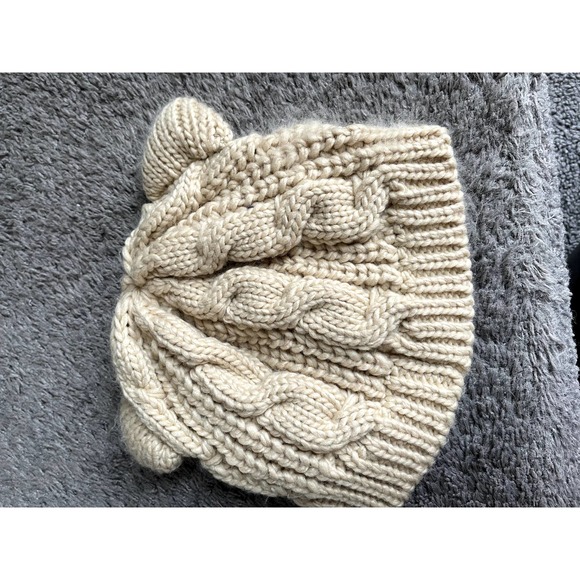 pre-k bear hat and mittens - Picture 2 of 11